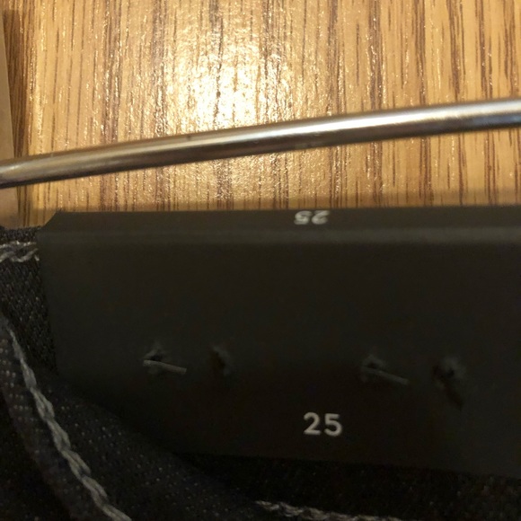 NWT J Brand Lillie Leopard Print Jeans - Picture 11 of 11